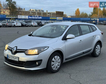 Рено Меган 2015 в Киеве на Automoto.ua Серый Рено Меган, объемом двигателя 1.46 л и пробегом 294 тыс. км за 7450 $, фото 3 на Automoto.ua