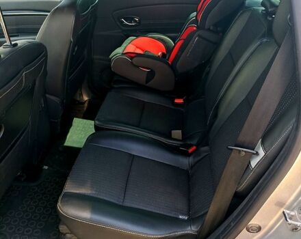 Серый Рено Меган, объемом двигателя 1.5 л и пробегом 277 тыс. км за 9500 $, фото 4 на Automoto.ua