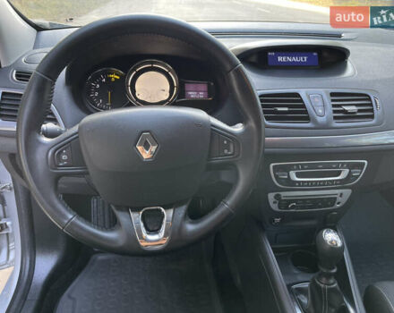 Серый Рено Меган, объемом двигателя 1.46 л и пробегом 148 тыс. км за 8950 $, фото 102 на Automoto.ua