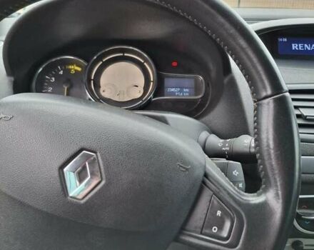 Серый Рено Меган, объемом двигателя 1.5 л и пробегом 251 тыс. км за 8700 $, фото 4 на Automoto.ua