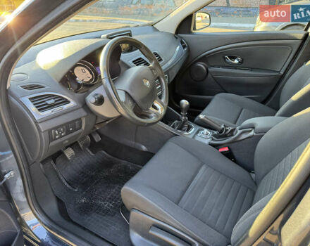 Серый Рено Меган, объемом двигателя 1.6 л и пробегом 191 тыс. км за 10850 $, фото 18 на Automoto.ua