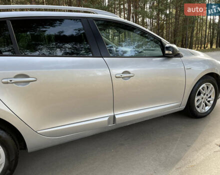 Серый Рено Меган, объемом двигателя 1.46 л и пробегом 148 тыс. км за 8950 $, фото 44 на Automoto.ua