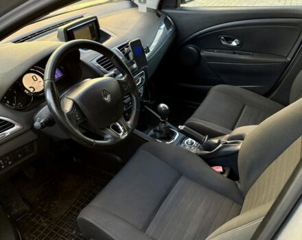 Серый Рено Меган, объемом двигателя 1.5 л и пробегом 243 тыс. км за 8600 $, фото 7 на Automoto.ua