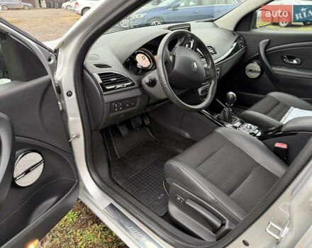 Серый Рено Меган, объемом двигателя 1.6 л и пробегом 250 тыс. км за 10500 $, фото 19 на Automoto.ua