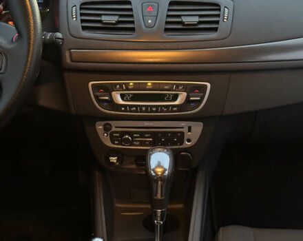 Рено Меган 2015 в Киеве на Automoto.ua Серый Рено Меган, объемом двигателя 1.46 л и пробегом 294 тыс. км за 7450 $, фото 19 на Automoto.ua