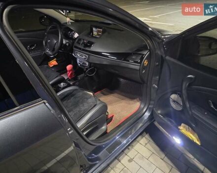 Серый Рено Меган, объемом двигателя 1.6 л и пробегом 256 тыс. км за 9900 $, фото 12 на Automoto.ua