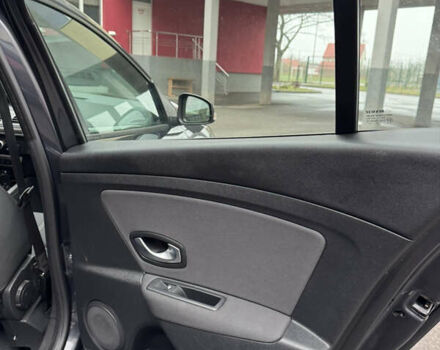 Серый Рено Меган, объемом двигателя 1.5 л и пробегом 136 тыс. км за 9600 $, фото 20 на Automoto.ua