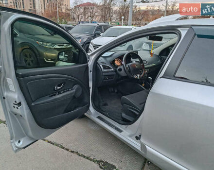 Серый Рено Меган, объемом двигателя 1.5 л и пробегом 216 тыс. км за 8990 $, фото 20 на Automoto.ua