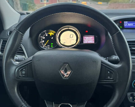 Серый Рено Меган, объемом двигателя 1.5 л и пробегом 136 тыс. км за 9900 $, фото 35 на Automoto.ua