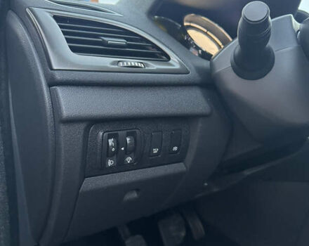 Серый Рено Меган, объемом двигателя 1.5 л и пробегом 136 тыс. км за 9900 $, фото 16 на Automoto.ua