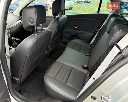 Серый Рено Меган, объемом двигателя 1.6 л и пробегом 250 тыс. км за 10500 $, фото 44 на Automoto.ua