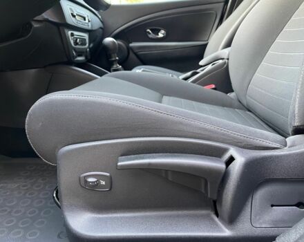 Серый Рено Меган, объемом двигателя 1.5 л и пробегом 148 тыс. км за 8750 $, фото 12 на Automoto.ua