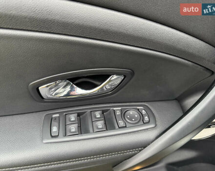Серый Рено Меган, объемом двигателя 1.6 л и пробегом 250 тыс. км за 10500 $, фото 24 на Automoto.ua