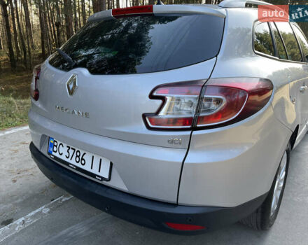 Серый Рено Меган, объемом двигателя 1.46 л и пробегом 148 тыс. км за 8950 $, фото 67 на Automoto.ua