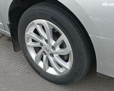 Серый Рено Меган, объемом двигателя 1.5 л и пробегом 216 тыс. км за 8990 $, фото 5 на Automoto.ua