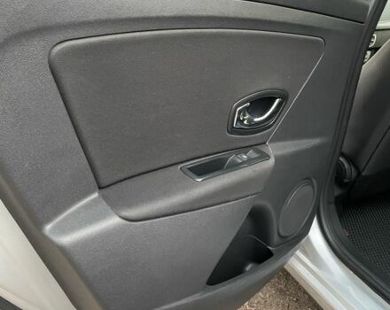 Серый Рено Меган, объемом двигателя 1.5 л и пробегом 217 тыс. км за 7800 $, фото 14 на Automoto.ua