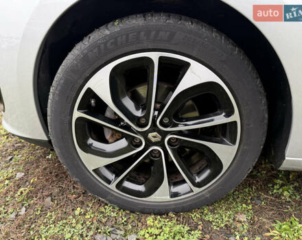 Серый Рено Меган, объемом двигателя 1.6 л и пробегом 250 тыс. км за 10500 $, фото 13 на Automoto.ua