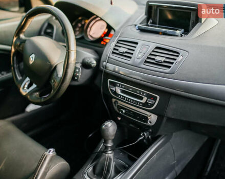 Сірий Рено Меган, об'ємом двигуна 1.46 л та пробігом 270 тис. км за 7000 $, фото 7 на Automoto.ua