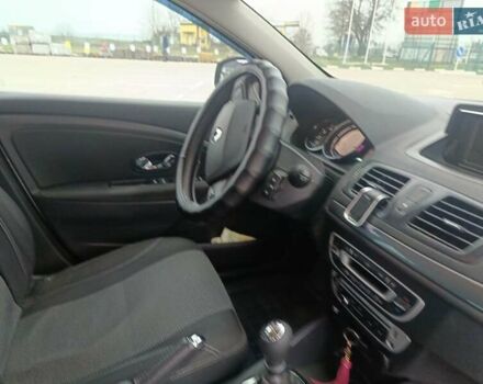 Серый Рено Меган, объемом двигателя 1.5 л и пробегом 223 тыс. км за 9500 $, фото 14 на Automoto.ua