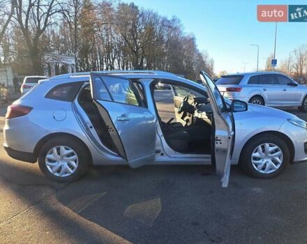 Серый Рено Меган, объемом двигателя 1.5 л и пробегом 190 тыс. км за 9500 $, фото 7 на Automoto.ua