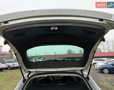 Серый Рено Меган, объемом двигателя 1.6 л и пробегом 250 тыс. км за 10500 $, фото 42 на Automoto.ua