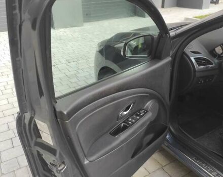 Серый Рено Меган, объемом двигателя 1.5 л и пробегом 235 тыс. км за 8900 $, фото 16 на Automoto.ua