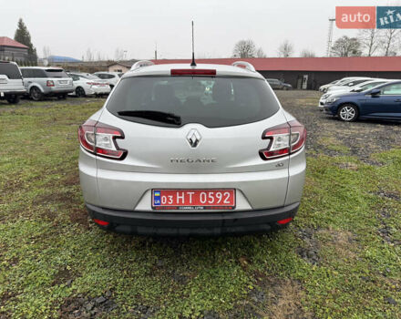 Серый Рено Меган, объемом двигателя 1.6 л и пробегом 250 тыс. км за 10500 $, фото 5 на Automoto.ua