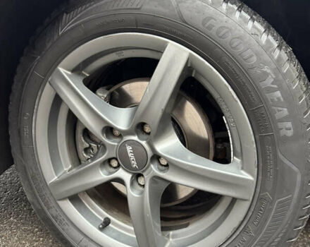 Серый Рено Меган, объемом двигателя 1.5 л и пробегом 136 тыс. км за 9600 $, фото 3 на Automoto.ua