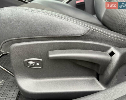 Серый Рено Меган, объемом двигателя 1.6 л и пробегом 250 тыс. км за 10500 $, фото 26 на Automoto.ua