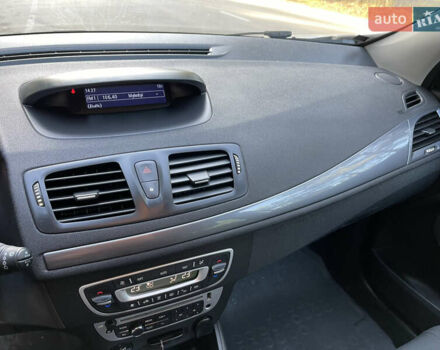 Серый Рено Меган, объемом двигателя 1.46 л и пробегом 148 тыс. км за 8950 $, фото 110 на Automoto.ua