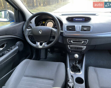 Серый Рено Меган, объемом двигателя 1.46 л и пробегом 148 тыс. км за 8950 $, фото 123 на Automoto.ua