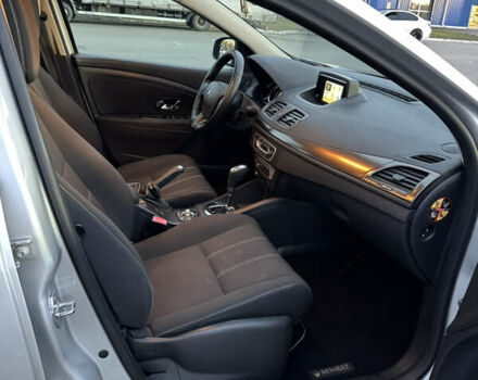 Рено Меган 2015 в Киеве на Automoto.ua Серый Рено Меган, объемом двигателя 1.46 л и пробегом 294 тыс. км за 7450 $, фото 15 на Automoto.ua