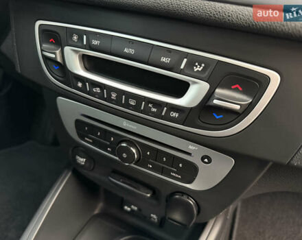 Серый Рено Меган, объемом двигателя 1.2 л и пробегом 101 тыс. км за 8700 $, фото 33 на Automoto.ua