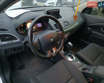 Серый Рено Меган, объемом двигателя 1.5 л и пробегом 216 тыс. км за 8990 $, фото 19 на Automoto.ua