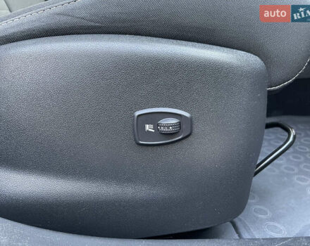 Серый Рено Меган, объемом двигателя 1.46 л и пробегом 148 тыс. км за 8950 $, фото 94 на Automoto.ua