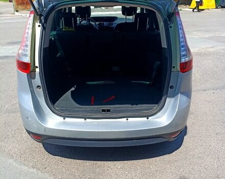 Серый Рено Меган, объемом двигателя 1.5 л и пробегом 277 тыс. км за 9500 $, фото 5 на Automoto.ua