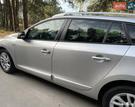 Серый Рено Меган, объемом двигателя 1.46 л и пробегом 148 тыс. км за 8950 $, фото 43 на Automoto.ua