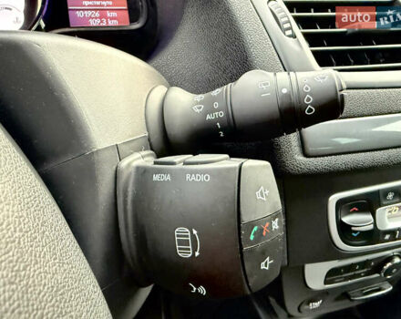 Серый Рено Меган, объемом двигателя 1.2 л и пробегом 101 тыс. км за 8700 $, фото 41 на Automoto.ua