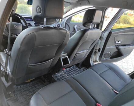 Серый Рено Меган, объемом двигателя 1.5 л и пробегом 210 тыс. км за 8900 $, фото 13 на Automoto.ua