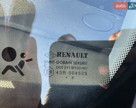 Серый Рено Меган, объемом двигателя 1.6 л и пробегом 191 тыс. км за 10850 $, фото 16 на Automoto.ua