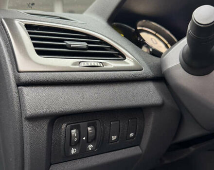 Серый Рено Меган, объемом двигателя 1.5 л и пробегом 136 тыс. км за 9600 $, фото 27 на Automoto.ua