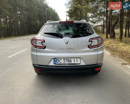 Серый Рено Меган, объемом двигателя 1.46 л и пробегом 148 тыс. км за 8950 $, фото 4 на Automoto.ua