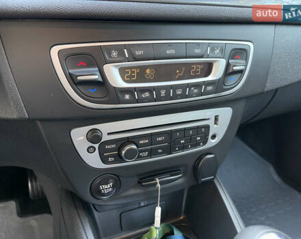 Серый Рено Меган, объемом двигателя 1.46 л и пробегом 148 тыс. км за 8950 $, фото 107 на Automoto.ua