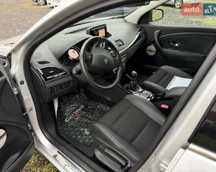 Серый Рено Меган, объемом двигателя 1.6 л и пробегом 250 тыс. км за 10500 $, фото 18 на Automoto.ua