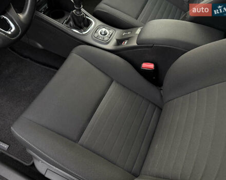 Серый Рено Меган, объемом двигателя 1.2 л и пробегом 101 тыс. км за 8700 $, фото 37 на Automoto.ua