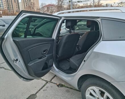 Серый Рено Меган, объемом двигателя 1.5 л и пробегом 216 тыс. км за 8990 $, фото 12 на Automoto.ua