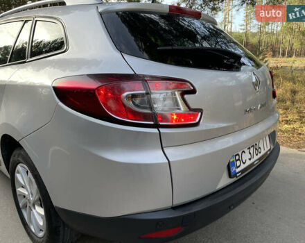 Серый Рено Меган, объемом двигателя 1.46 л и пробегом 148 тыс. км за 8950 $, фото 58 на Automoto.ua