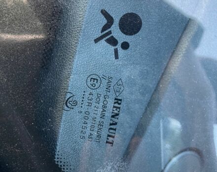 Серый Рено Меган, объемом двигателя 1.5 л и пробегом 148 тыс. км за 8750 $, фото 23 на Automoto.ua