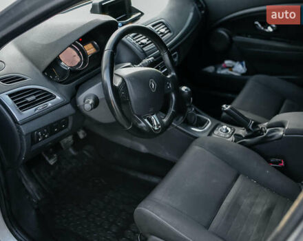 Сірий Рено Меган, об'ємом двигуна 1.46 л та пробігом 270 тис. км за 7000 $, фото 8 на Automoto.ua