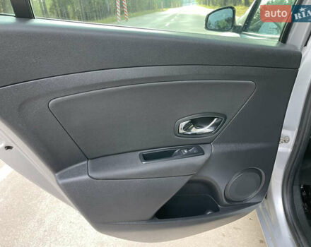 Серый Рено Меган, объемом двигателя 1.46 л и пробегом 148 тыс. км за 8950 $, фото 75 на Automoto.ua